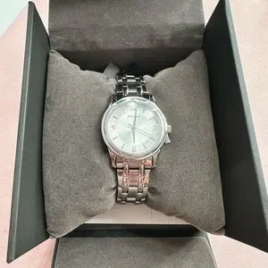 Bulova 96l005 hotsell